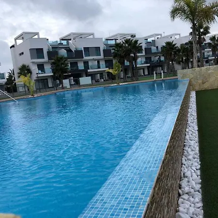 Oasis Juan גוארדמר דל סגורה